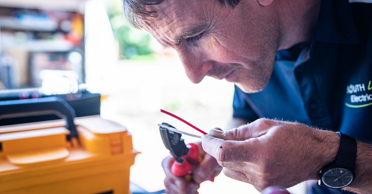 Immediate Steps to Take When You Experience a Burst Pipe