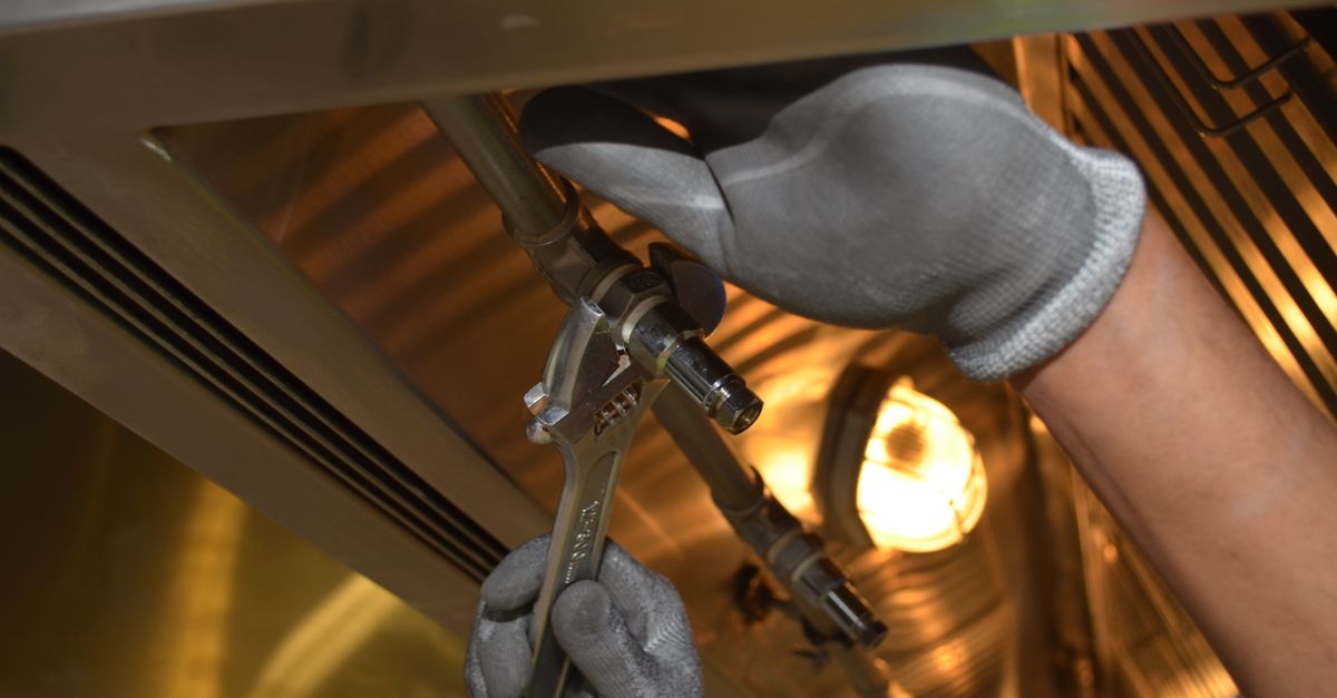 When to Repair or Replace Damaged Pipes in Your Home